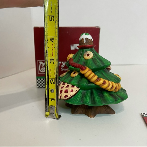 Department 56 MERRY MAKERS Sweet Treats Tree 64682 In Original Box - Picture 7 of 8